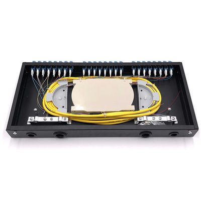 SC LC do núcleo da fibra ótica 19" 24 do painel de remendo da montagem em rack 1U com bandejas da tala