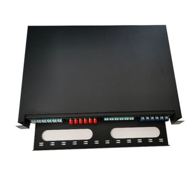 O painel de remendo 1U da fibra ótica da montagem em rack ventilou 19 o núcleo da polegada ODF 24
