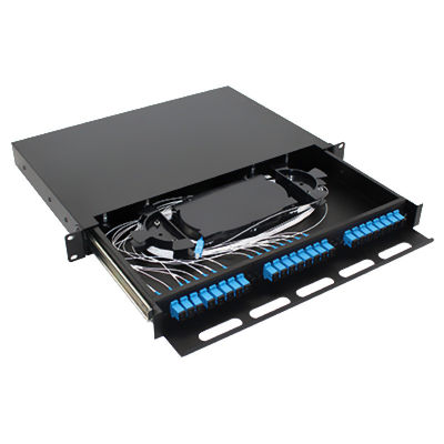 A montagem em rack 1U 24 do painel de remendo da fibra ótica de FTTH retira o núcleo do ST do SC LC FC