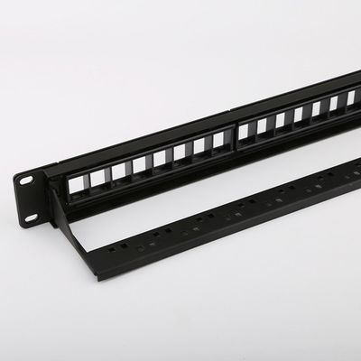 1 painel de remendo portuário do quadro 24 vazios de RU Network Patch Panel C5e descarregou