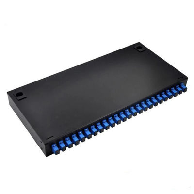 24 painéis de remendo portuários da fibra ótica da montagem em rack 1U com adaptador de SC/UPC
