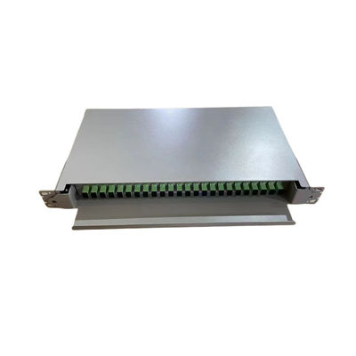 Tipo preto painel de 24-48 Slding de remendo da fibra ótica da montagem em rack para a expedição de cabogramas da rede